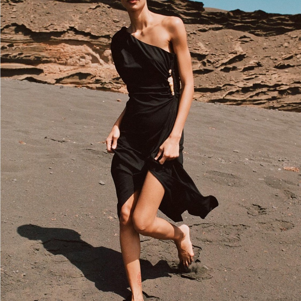 ASYMMETRIC MIDI DRESS WITH BEADS